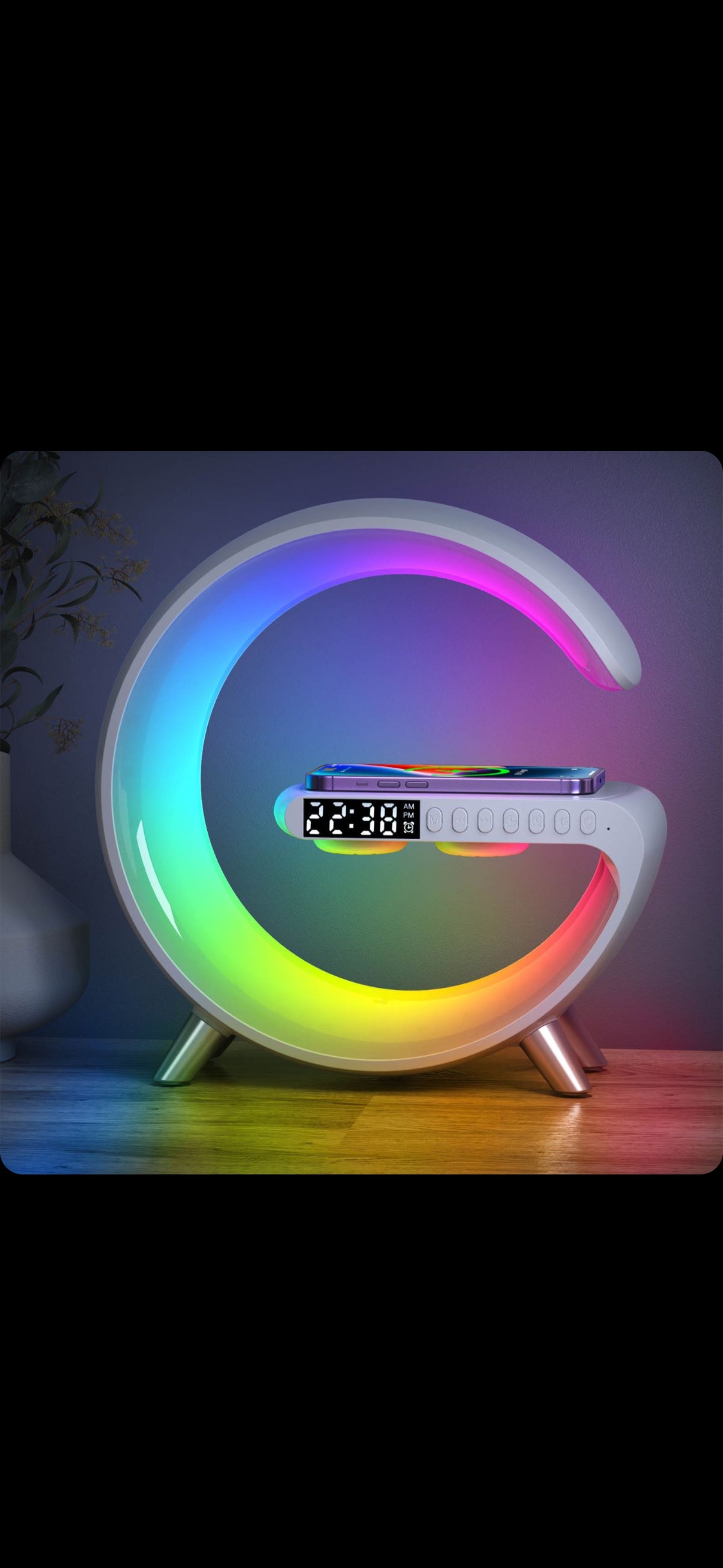 🔥 Lampă LED RGB 3 în 1 – Încărcare Wireless, Boxă Bluetooth și Ceas cu Alarmă